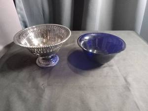 lot 2287 image: Decorative Silver Compote with Cobalt Glass Bowl