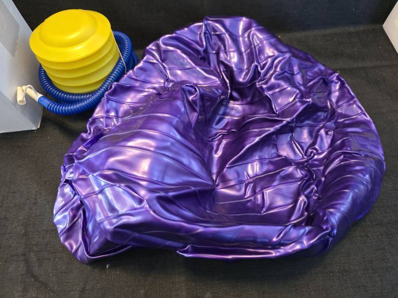 lot 2024 image: Purple yoga exercise ball With Foot Pump