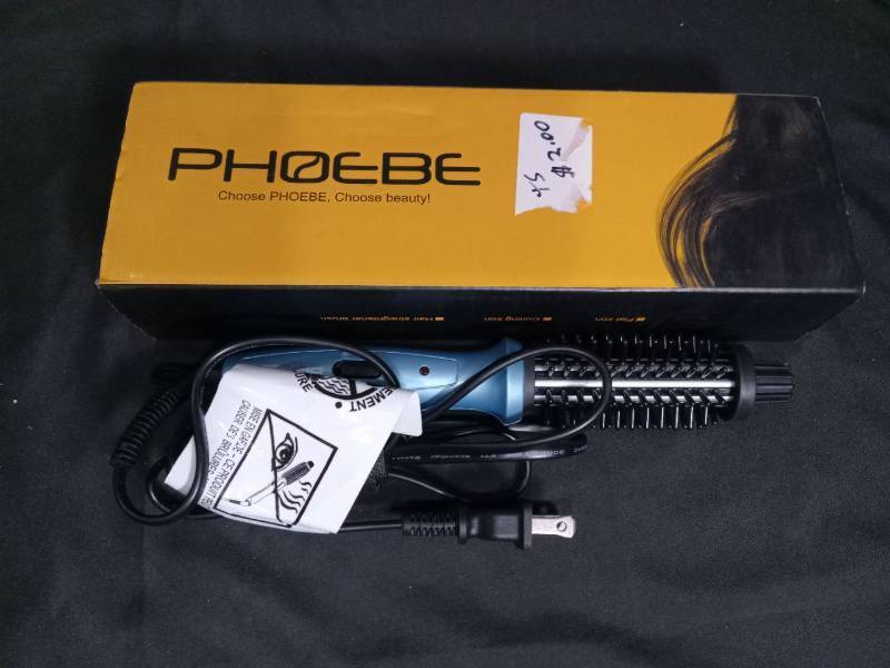 lot 2811 image: Phoebe Hot Air Hair Styling Brush