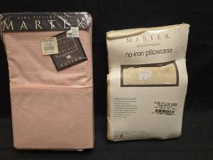 lot 2077 image: Martex King Size Luxury Pillowcases
