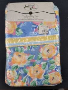 lot 3254 image: Croscill Fiesta Floral King Pillow Cases