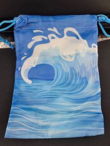 lot 3262 image: Ocean Wave Design Drawstring Storage Bags Set
