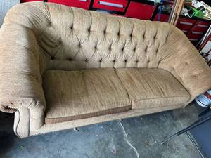 lot 25 image: Chesterfield Tufted Linen sofa with Nailhead Trim 41x91x35
