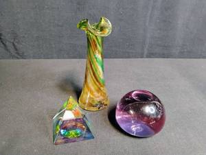 lot 1730 image: Art Glass Collection - Spiral Vase, Crystal Prism & Purple Orb