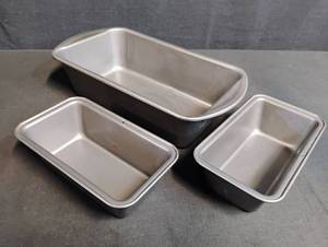 lot 1743 image: Stainless Steel Restaurant Condiment Pans