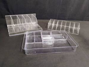 lot 1774 image: Clear Acrylic CD Storage Rack