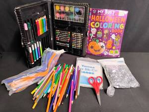 lot 1782 image: Halloween Art Activity Set with Coloring Book