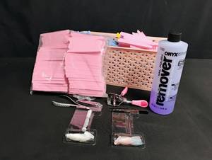 lot 1792 image: Professional Nail Care Kit with ONYX Remover
