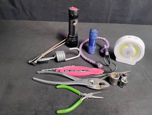 lot 1806 image: Mixed Tool Lot with Pliers and Flashlights