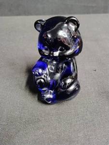 lot 1809 image: Blue and Silver Glass Bear Figurine