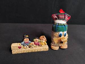 lot 1831 image: Handcrafted Winter Snowman Cork Display