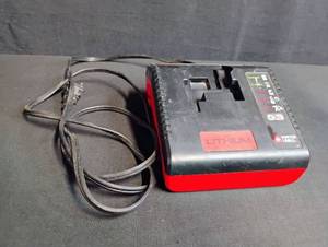 lot 1849 image: Porter Cable PCLMVC Lithium Battery Charger