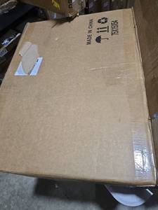 lot 1490 image: Brand New Floor Mats For Somebodys Vehicle