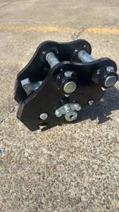 lot 31039 image: Semi-Automatic Quick Coupler