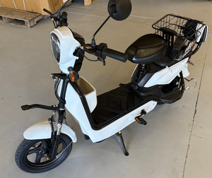lot 39061 image: SDL  White 48V Electric Motorcycle  IREV White