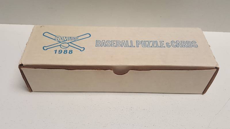 lot 1279 image: 1988 Donruss Baseball Complete 660 Card Factory Sealed Set w Mark Grace & Roberto Alomar Rated Rookies
