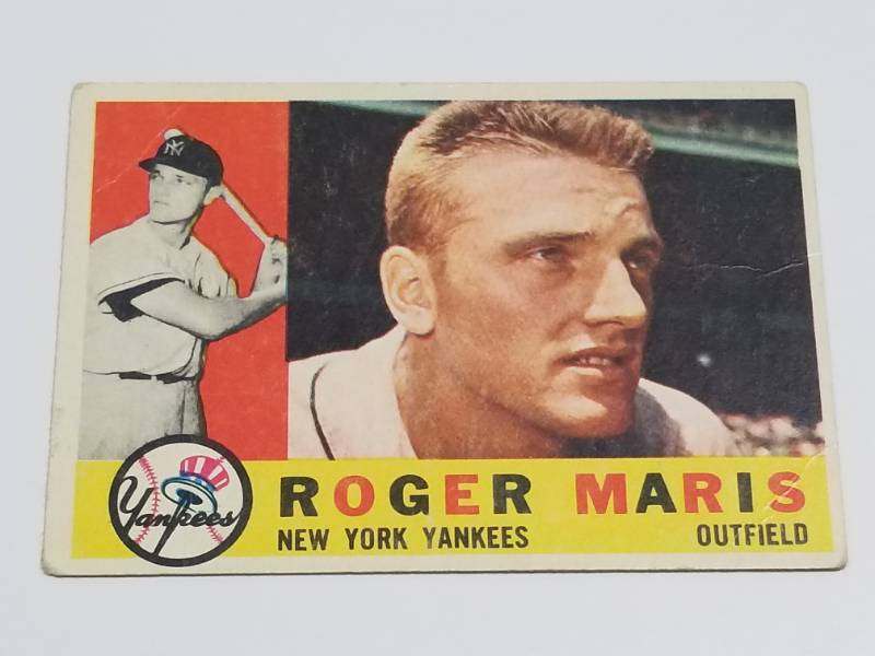 lot 1210 image: 1960 Topps Roger Maris #377 First New York Yankees Card HOFer