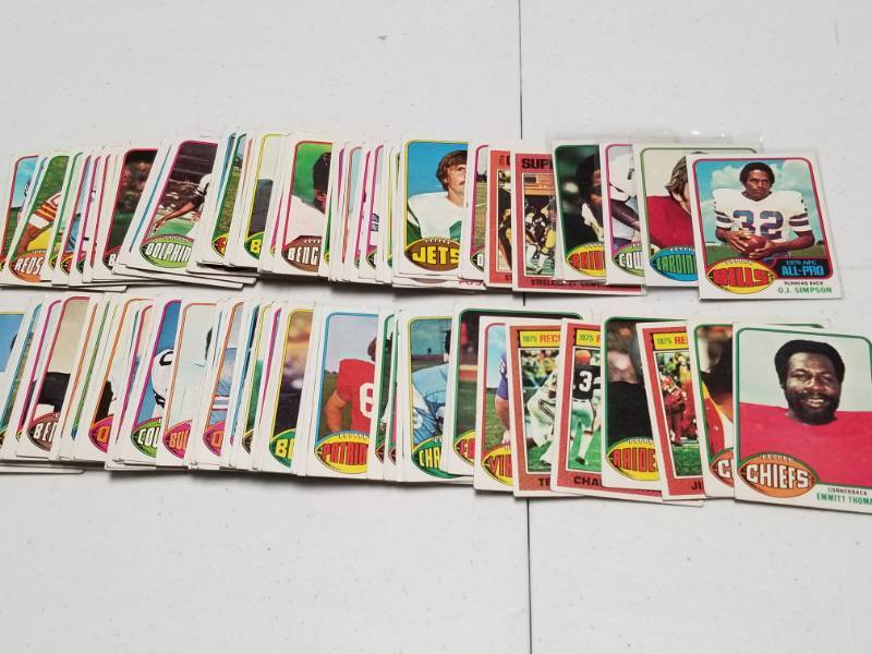 lot 1227 image: 1976 Topps Vintage Football Lot of 75 Cards w OJ Simpson & Super Bowl X