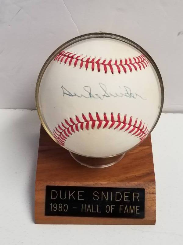 lot 1200 image: Duke Snider Autographed Rawlings Official National League Baseball w Display Stand & COA
