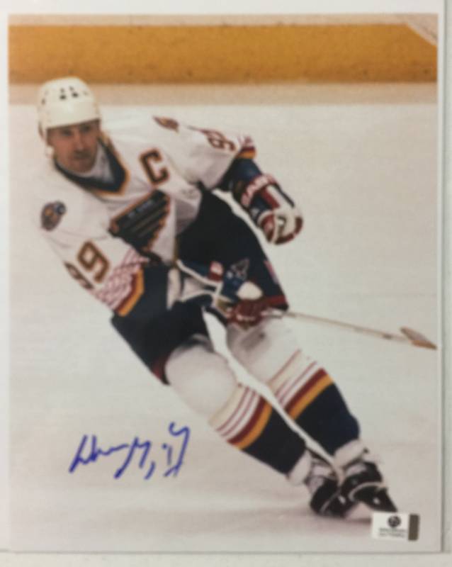 lot 1060 image: Signed Wayne Gretzky 8x10 Inch Glossy Photograph St. Louis Blues With Global Authentication