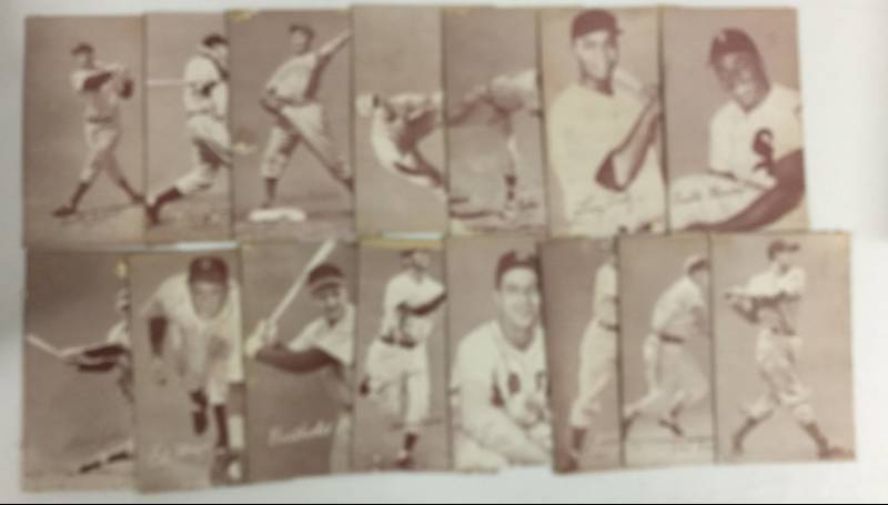 lot 1091 image: Huge Lot of Original 1944-67 Exhibit Baseball Cards