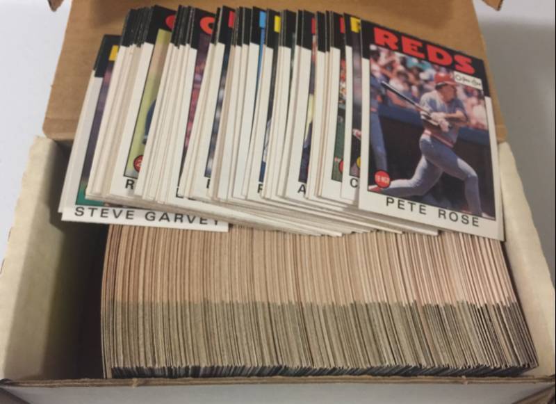 lot 1117 image: Complete 1986 O-Pee-Chee Canadien Topps Baseball Trading Card Set