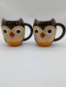 lot 2002 image: Walmart Owl Character Coffee Mugs Set of 2