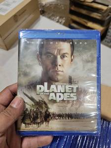 lot 1901 image: Planet of the Apes Blu-ray 2001