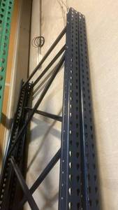 lot 50129 image: 10x4 Industrial Pallet Rack Upright Frame - Blue Set of 2