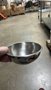 lot 50442 image: Stainless Steel Mixing Bowl