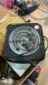 lot 50470 image: Single Burner Electric Hot Plate