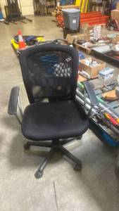 lot 50490 image: Black Mesh Office Chair with Adjustable Arms