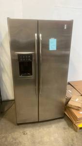 lot 50491 image: Stainless Steel Side-by-Side Refrigerator (Water DispenserIce Maker NOT Working)