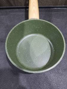 Academy Green Speckled Enamel Cookware Set with Wooden Handles
