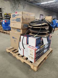 lot 10178 image: Assorted Lot W Trim-Lok and Hoodliner Auto Parts