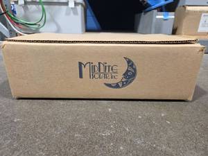 lot 10229 image: Midnite Solar MNPV6 Photovoltaic String Combiner