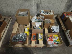lot 11584 image: Mixed Hardware Parts Lot - Screws, Bolts, Fasteners and Components
