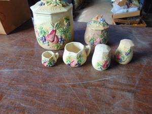 lot 3520 image: Made in Japan - CookieGrease Jars with SaltPeppers and Cream Sugars