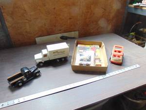 lot 3532 image: Selection of Die Cast Toys - Pressed Metal trucks
