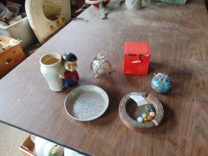 lot 3537 image: Decor - Ashtrays - Marbles and More