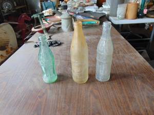 lot 3538 image: 3 Vintage Soda Bottles