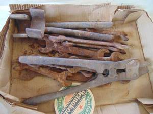 lot 3596 image: 2 Branding Irons and Vintage tools