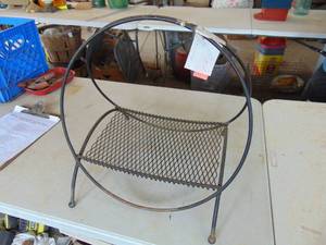 lot 3607 image: Wire Wood Holder