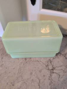lot 832 image: Jadeite Glass Butter Refrigerator Container