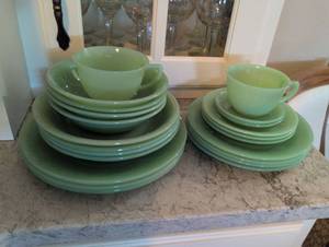 lot 836 image: Fire King Jadeite Dinnerware Set
