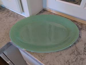 lot 841 image: Jadeite Fire King platter