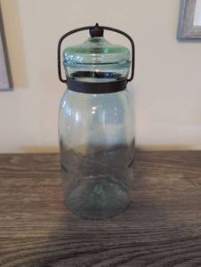 lot 862 image: Atlas E-Z Seal Canning Jar with Glass Lid