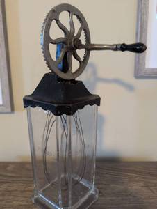 lot 864 image: Cast Iron Butter Churn Top with Glass Jar