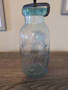 lot 867 image: Willville Atmospheric Fruit Jar