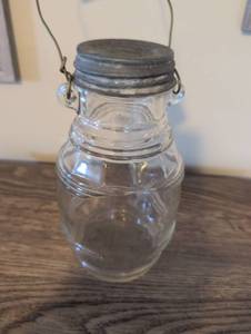 lot 874 image: Glass Barrel Jar with Wire Bail Lid
